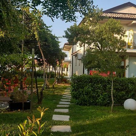 Apartments Aerodrom Podgorica Exterior photo